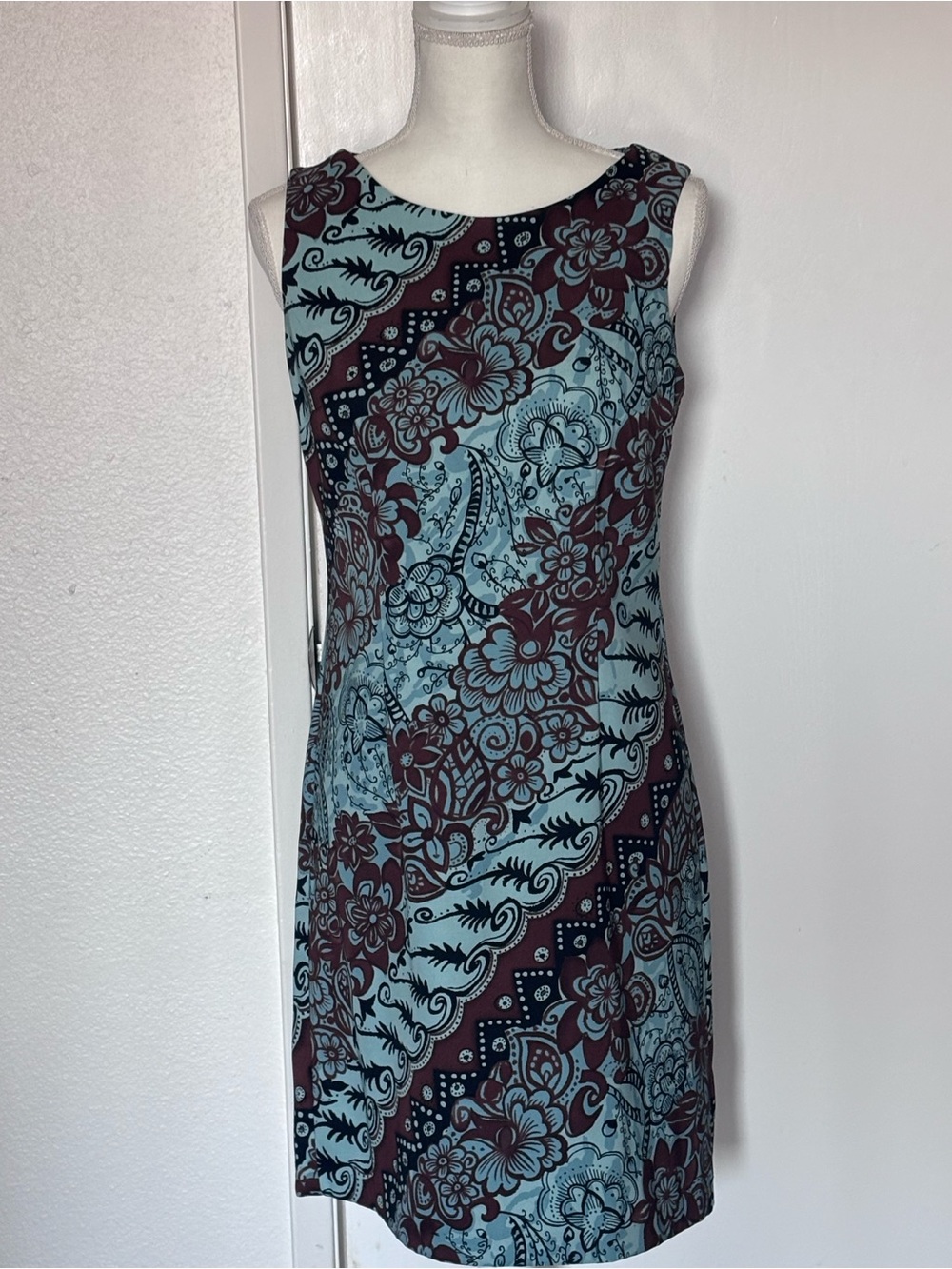 connected apparel Sleeveless Paisley Floral Shift Dress - Light Blue & Burgundy